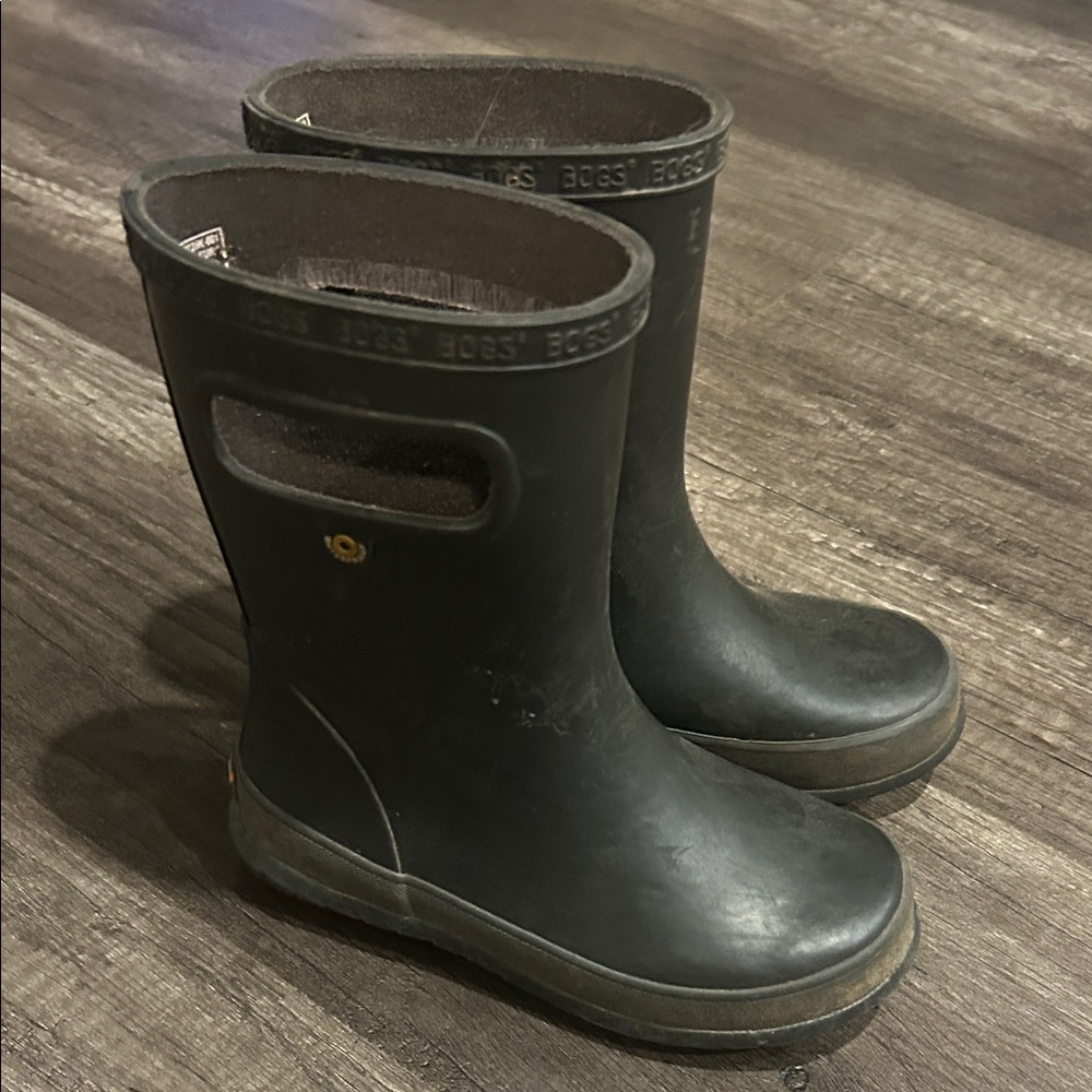 Kids BOGS Black Rain Boots